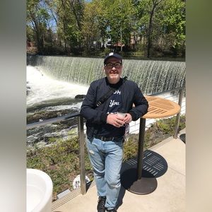 Meet your Posher, Gene